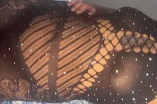 upscale incall 2 girls - 25 - Image 2