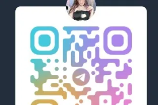 💚Young Sexy attractive Latina ... - Image 3