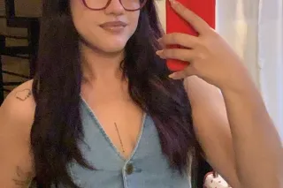 Quiero conocer amigos, soy discreta soy del color blanca - Image 8