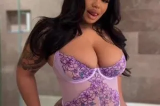 New in town!😍🩷 100% Real🌟 available now - Image 1