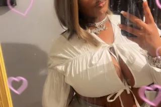 "Name's Sevyn. If you text me ... - Image 4