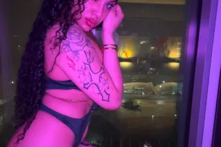 I'll be your favorite distract... - Image 3