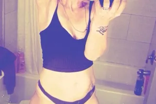 SEXY SLUT FOR YOUR EARLY MORNI... - Image 4