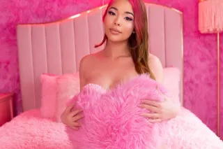 SEXY PETITE - 25 - Image 3