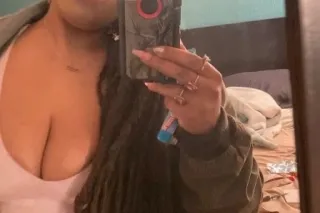 Strong-minded. Drama-free. Rea... - Image 4