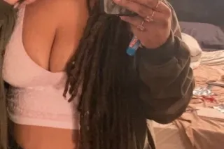 Strong-minded. Drama-free. Rea... - Image 1