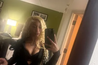 Professional🪵Comfort👅 New here... - Image 2