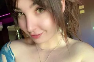 💕Horny Woman💕Curvyy Ass And Cl... - Image 4