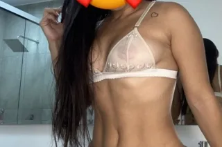 LATINA AVAILABLE GIRL SEXY 24/... - Image 1