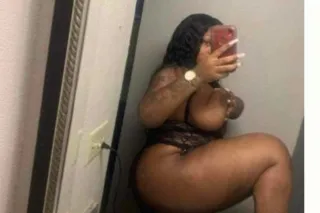 MRS SUPAWET💦New IN TOWN COME S... - Image 4