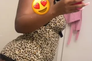 FREAKY FACETIME ❗ LETS VIDEO C... - Image 1