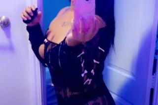 Downtown Tacoma 🧡 sexy on a sa... - Image 1