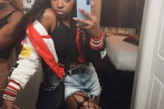 Ever Been Drowned And Saved At The Same Time 🤤😋 Let Me Show You How A Life Saver Taste 😝😛 I Can Be Your Best Flavor 🥰😻💕😝 I Love too get Down 😚😜 - Image 6