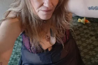 MATURE SENSUAL WOMAN HOSTING AT MY DOWNTOWN PORTLAND INCALL NO GAMES NO DRAMA NO BS NO CHILDISH DUMB SHITJUST GREAT SERVICE AND A GOOD TIME. YOU WONT REGRET IT! PLEASE READ ENTIRE AD BEFORE TEXTING. THANK YOU - Image 5
