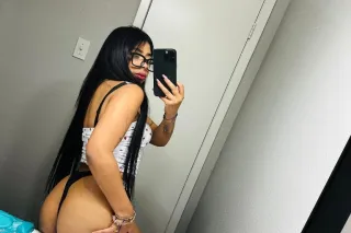 latina apretadita 🔥 recien lle... - Image 3