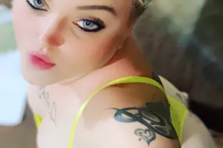 😈 LETS FIND OUT IF YOU CAN MAKE ME CHOKE AN GAGG ON YOUR SWEET CANDY CANE PAPPIII 4'6 EATER WITH THE JUICE BOX TO MATCH 💦 LETS PLAY - Image 8