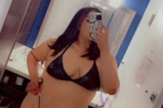 CURVY BBW 💕THROAT GOAT READY T... - Image 1