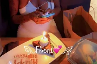 Wet 💦💦 tight pussy smells grea... - Image 1