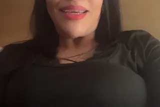 Hot, tasty, tempting thick lat... - Image 1