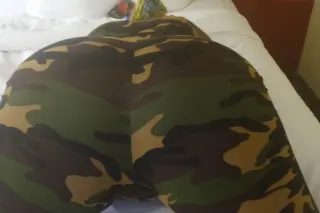 🎀☔Best Pussy🤤Better than 👆her'... - Image 1