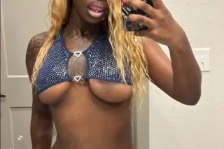 WONT BE HERE FOR LONG 💋❤️HELLO... - Image 3