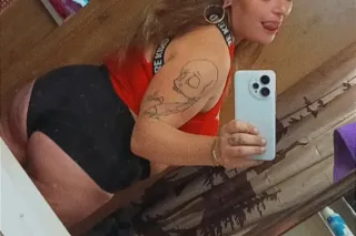 pussy that gets wet and stays ... - Image 3