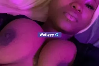 The 1 and only 🌊Arch Queen & H... - Image 3