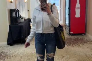 backshot barbie🍑 phattest kitt... - Image 4