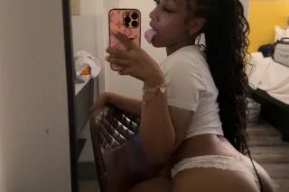 Incalls & outcalls 🏠🚘 BIG boot... - Image 2