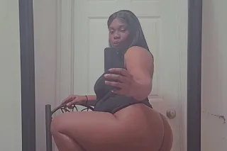 incall available 🤑👅 - 31 - Image 1