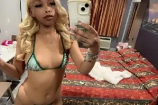 AVAILABLE NOW😏👅 - 21 - Image 1