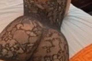 latina caliente nueva en el area - Image 1