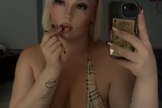 hey hunny bun 🍯let me pleasure... - Image 2