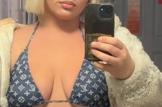 hey hunny bun 🍯let me pleasure you the way a real man should be pleasured🍦 - Image 6