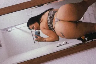 2 girl available😘El Salvadoran... - Image 3