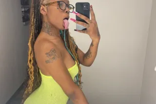 🍫SLIM CHOCOLATE GOODIE🍫$140 OU... - Image 3