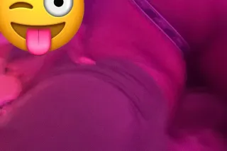 COMESEEME.😘 5🌟. GORGEOUS.💋 SQU... - Image 4