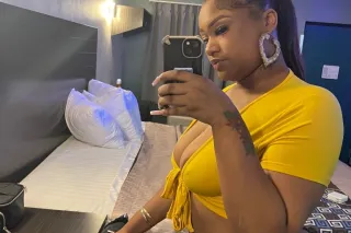 Sexy & Seductive ✨ Curvy Blasi... - Image 2