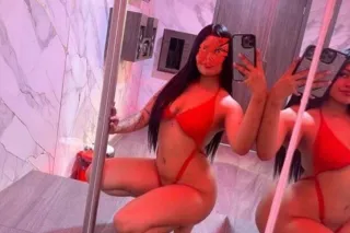 I am the sexiest Colombian - 2... - Image 2