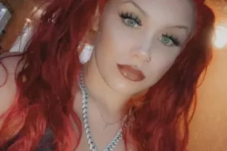 HANNAH 💋 RED EXOTIC BARBIE 🧚🏻♀... - Image 2