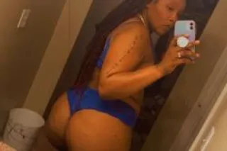 Hey paso its ASHLEE 💕 IN TOWN ... - Image 1