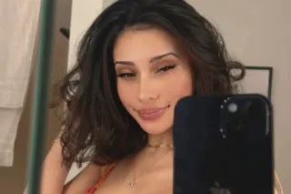 MONDAY DEALS ALL DAY 💋👅 PETITE... - Image 4