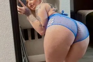 Pretty😻 GIRL Smells Good🍭 Wet💦... - Image 2