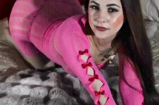 COME HAVE FUN WITH A BOMBSHELL. PLEASE READ AD. - Image 4