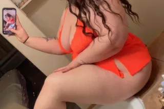 BBW ❄🐰 VISITING & ONLY HERE FO... - Image 4