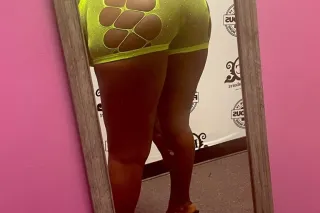 OUTCALLS MOBILE PULLING UP SER... - Image 3