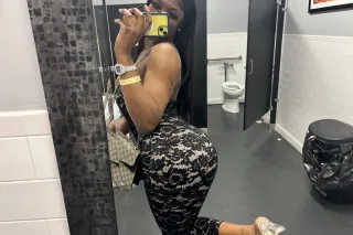 toes white pussy tight 🎀 - Image 6