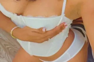 sexy latina - 28 - Image 3