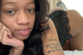 sexy and petite 🥰come see me 👅... - Image 1