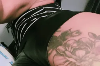 HONEY HERE YOUR FAVORITE SQUIRT QUEEN 💦💦🌊 LET ME BLOW YOUR MIND💥🌊💦💦🍯🍯✨thicc Green eyes TATTED ASS PIERCED NIPPLES✨🔥Out calls Available - Image 5